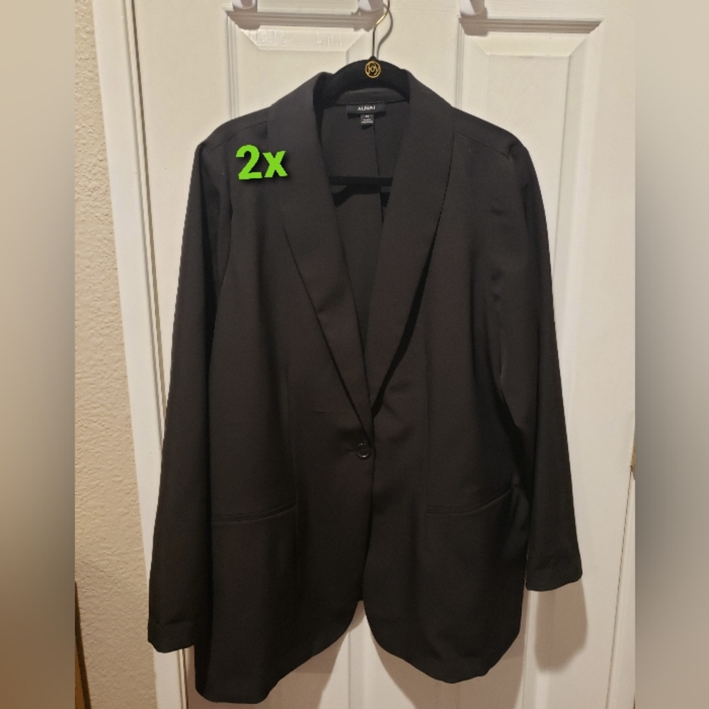 Plus size blk lined blazer